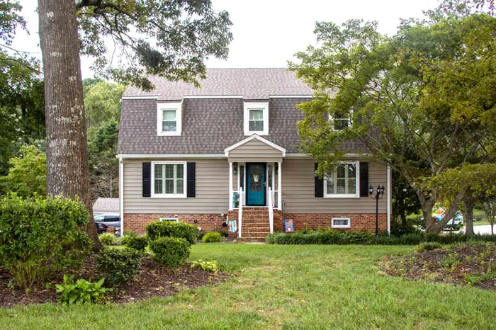 Dutch colonial roof replacement by roofers in Virginia