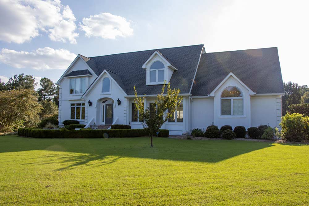 Completed shingle roof by Hampton Roads roofing company Best Roofing of Virginia